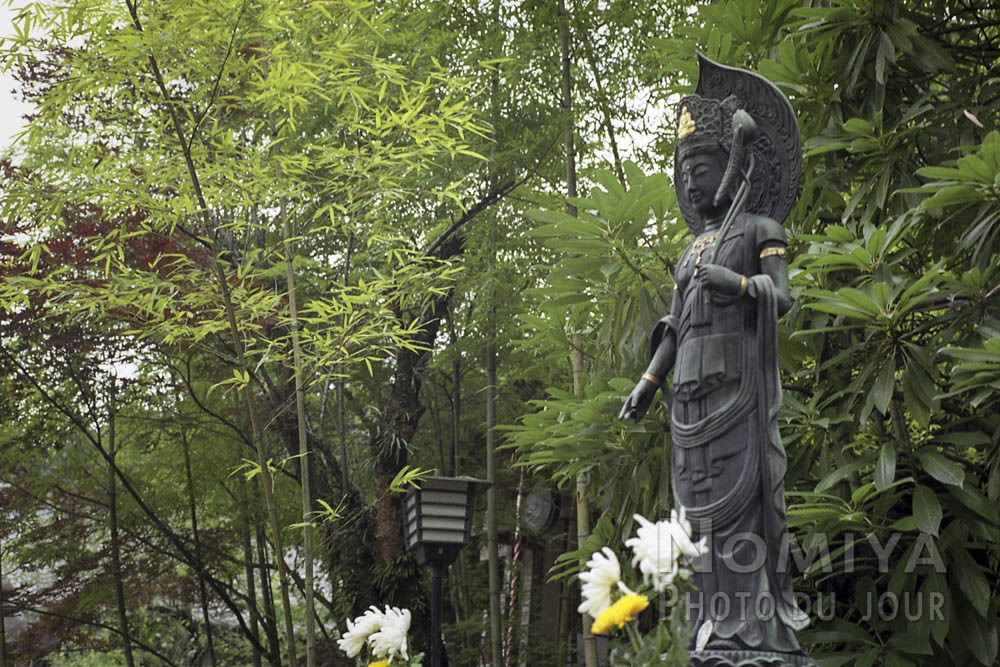 Statue de divinité au japon